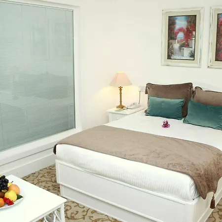 Ξενοδοχείο The Olive Tree 4*