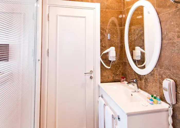 Hotel The Olive Tree 4*